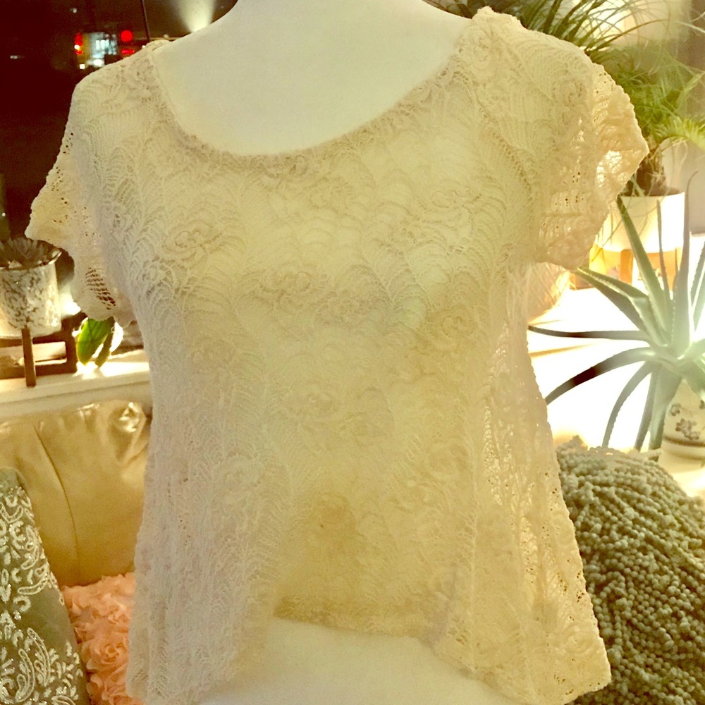 Sans Souci Floral Lace Top